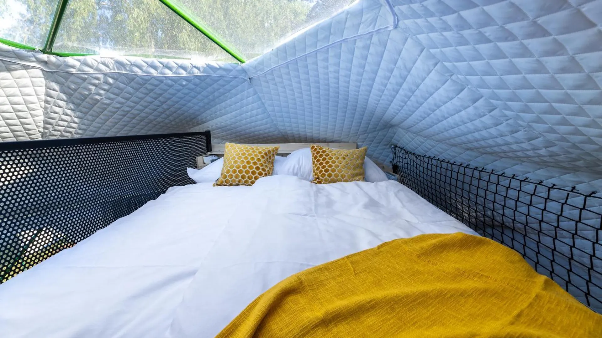 Lüks kamp alanı Glamping Escape To The Stars Under Prague Skyline Otel Çek Cumhuriyeti