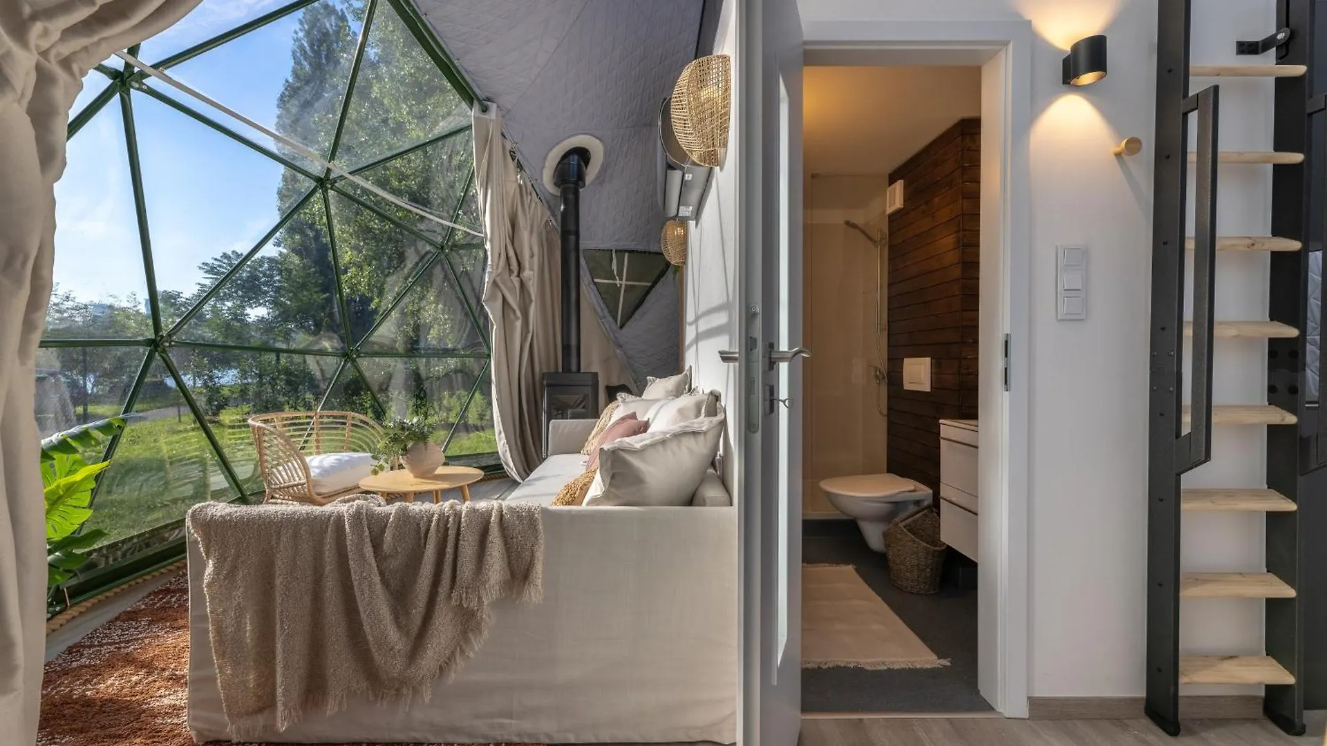Glamping Escape To The Stars Under Prague Skyline Hotel Luxussátor