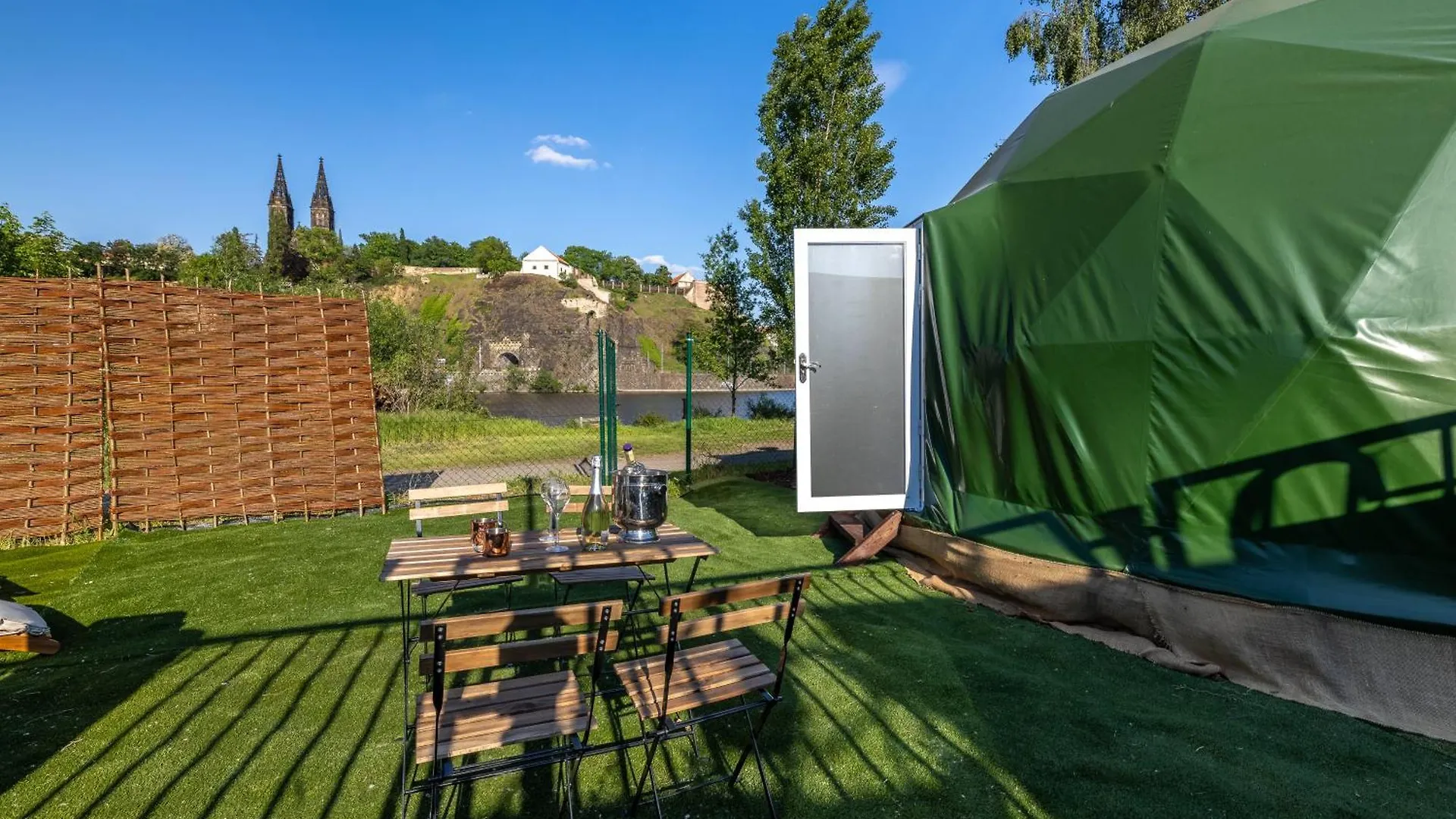 Glamping Escape To The Stars Under Prague Skyline Hotel