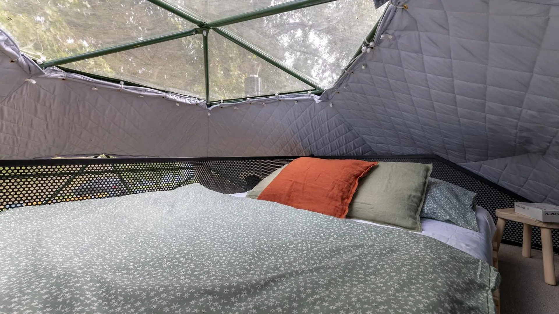 Hotel Glamping Escape To The Stars Under Prague Skyline